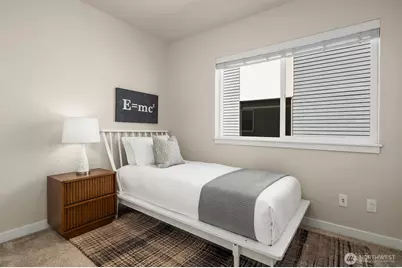 1810 NW 85th Street, Seattle, WA 98117 - Photo 15