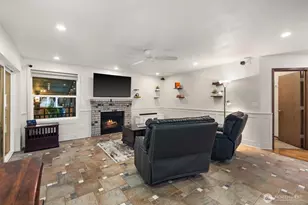 20533 SE 330th St, Auburn, WA 98092 - Photo 9