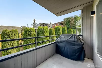 10108 NE 63rd Street, Kirkland, WA 98033 - Photo 11