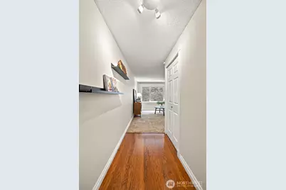 1300 University Street #4C, Seattle, WA 98101 - Photo 15