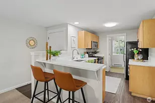 742 Kirkland Cir, Kirkland, WA 98033 - Photo 11