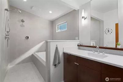 10829 42nd Avenue SW, Seattle, WA 98146 - Photo 21