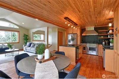 305 Baker Way, Camano Island, WA 98282 - Photo 15