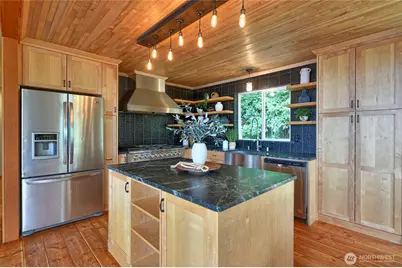 305 Baker Way, Camano Island, WA 98282 - Photo 13