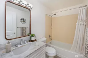 23333 Cedar Way, Mountlake Terrace, WA 98043 - Photo 19