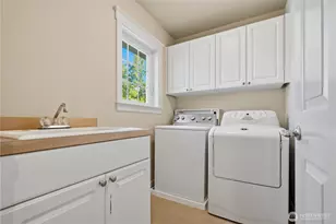 21226 SE 26th St, Sammamish, WA 98075 - Photo 27