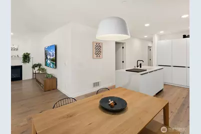 1029 Belmont Avenue E #305, Seattle, WA 98102 - Photo 9