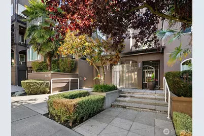 1029 Belmont Avenue E #305, Seattle, WA 98102 - Photo 3