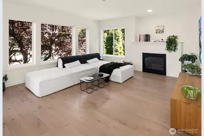 1029 Belmont Avenue E #305, Seattle, WA 98102 - Photo 5