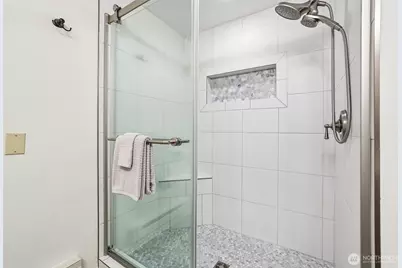3935 226th Place SE #111, Issaquah, WA 98029 - Photo 25