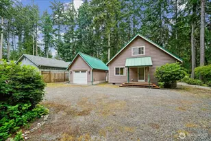 11319 Country Club Dr, Anderson Island, WA 98303 - Photo 3