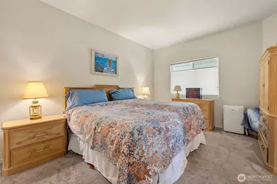 2130 28th St, Bellingham, WA 98225 - Photo 23
