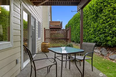 2130 28th St, Bellingham, WA 98225 - Photo 7