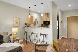 424 N 85th St, Seattle, WA 98103 - Photo 13