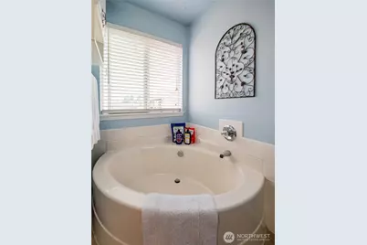 9121 Paradise View Street SE, Yelm, WA 98597 - Photo 33