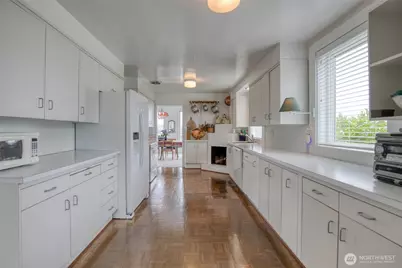 709 N "N" Street, Aberdeen, WA 98520 - Photo 13
