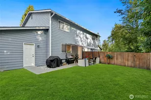 2424 99th Ave NE, Lake Stevens, WA 98258 - Photo 9
