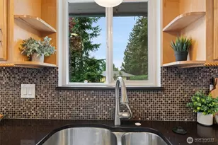 1011 Carol Way, Edmonds, WA 98020 - Photo 17
