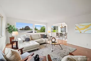1011 Carol Way, Edmonds, WA 98020 - Photo 9