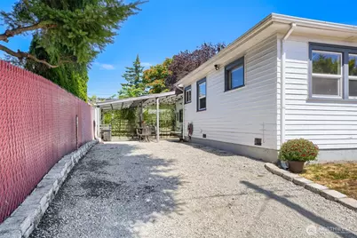 1315 S 43rd St, Tacoma, WA 98418 - Photo 5