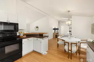 11727 Arrow Point Dr NE, Bainbridge Island, WA 98110 - Photo 11
