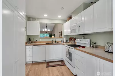 4304 S 220th Place, Kent, WA 98032 - Photo 17