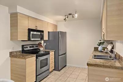 929 3rd Avenue #F301, Kirkland, WA 98033 - Photo 7
