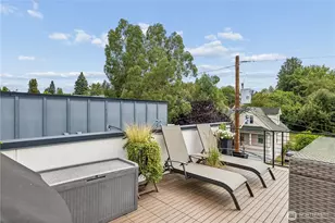 3665 Interlake Ave N, Seattle, WA 98103 - Photo 15