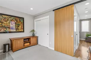 3665 Interlake Ave N, Seattle, WA 98103 - Photo 9