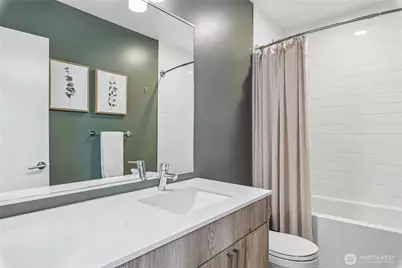 3665 Interlake Avenue N #B, Seattle, WA 98103 - Photo 13