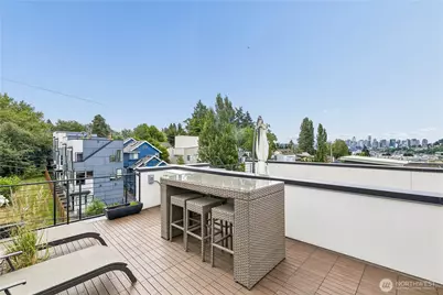 3665 Interlake Avenue N #B, Seattle, WA 98103 - Photo 17