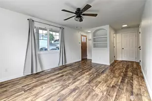 1024 85th Dr NE, Lake Stevens, WA 98258 - Photo 3
