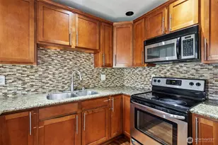 10410 NE 32nd Pl, Bellevue, WA 98004 - Photo 11