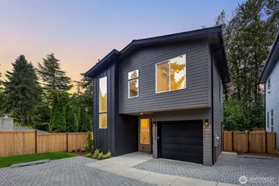 8409 NE 137th Street, Kirkland, WA 98034 - Photo 3
