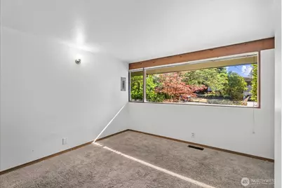 131 109th Avenue SE, Bellevue, WA 98004 - Photo 19
