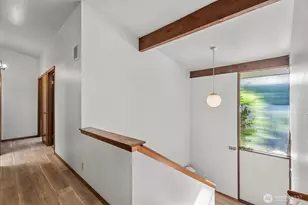 131 109th Ave SE, Bellevue, WA 98004 - Photo 11