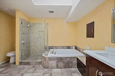 1819 221st Place NE, Sammamish, WA 98074 - Photo 25