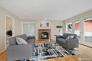 1819 221st Pl NE, Sammamish, WA 98074 - Photo 9