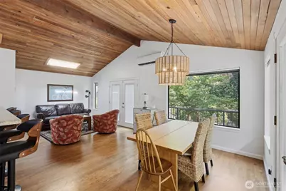 20425 Little Bearcreek Road, Woodinville, WA 98072 - Photo 5