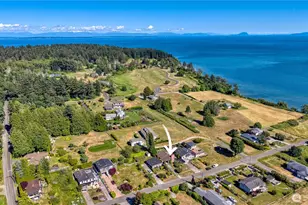 632 Highland Dr, Point Roberts, WA 98281 - Photo 3