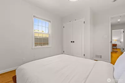 3701 SW Henderson Street, Seattle, WA 98126 - Photo 13