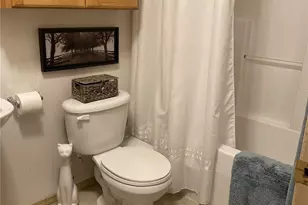 11712 10th Ave E, Tacoma, WA 98445 - Photo 19