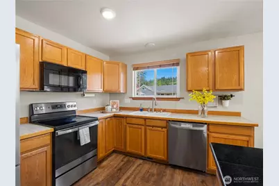 402 Factory Street SE, Orting, WA 98360 - Photo 9