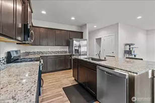 10568 191st St E, Puyallup, WA 98374 - Photo 9