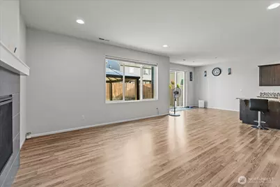 10568 191st St E, Puyallup, WA 98374 - Photo 11