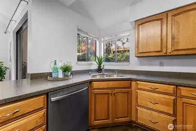 1555 Union Avenue NE #39, Renton, WA 98059 - Photo 13