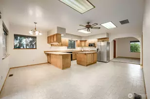 4860 S 175th St, SeaTac, WA 98188 - Photo 7