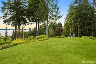 8731 Fauntlee Crest SW, Seattle, WA 98136 - Photo 17