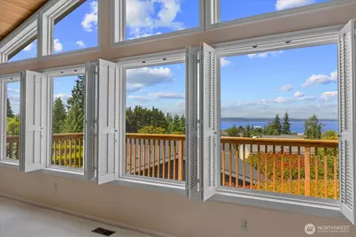 809 Spruce Place, Edmonds, WA 98020 - Photo 3