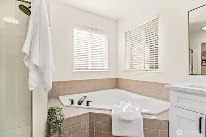 18121 129th Place NE, Bothell, WA 98011 - Photo 29